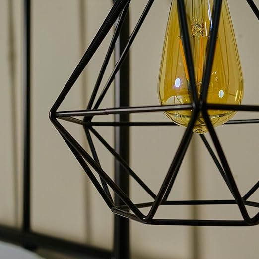 Geometric wireframe pendant lamp with Edison bulb